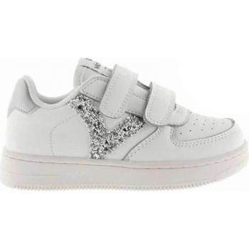 Zapatillas deportivas de niña Victoria modelo 1124106 en efecto piel con piezas fantasía en contraste y tiras adherentes