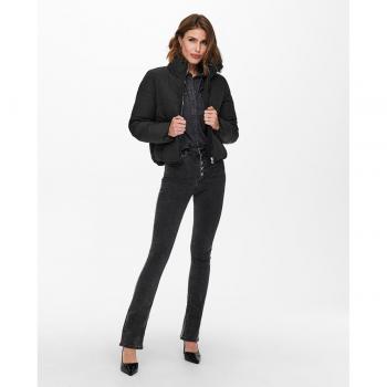 Chaqueta de Invierno de Only - Dolly Short Puffer - Negro