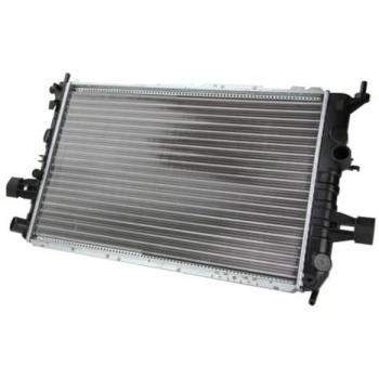 Radiador de refrigeración del motor Thermotec D7X007TT, compatible con múltiples vehículos, fabricado con materiales de alta calidad para una óptima disipación de calor, diseño preciso para un ajuste perfecto, capacidad de enfriamiento eficiente y