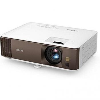 Proyector inteligente UHD 4K para el ocio doméstico BenQ W1800i con tecnología Android TV, 2000 lúmenes ANSI, cobertura del 100 % de Rec. 709, modo cineasta, corrección trapezoidal 2D
