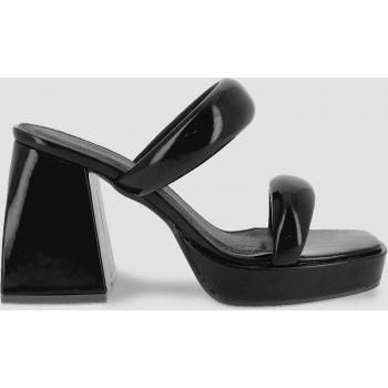 Sandalias de mujer con dos tiras y efecto brillo