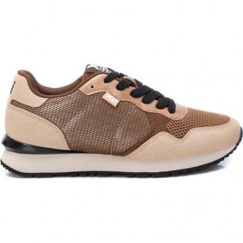 Zapatilla de Mujer Xti con Suela Antideslizante y Cordones Ajustables