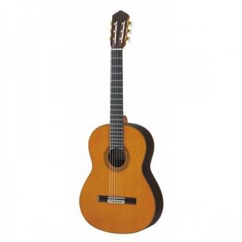 Yamaha GC32C - 4/4 Concert Classical Guitar, Handcrafted