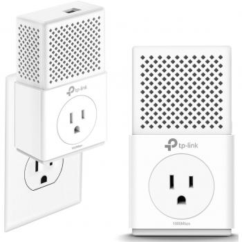 TP-Link AV1000 Gigabit Powerline Ethernet Adapter Kit with Power Outlet Pass-Through, Up to 1000Mbps Speed (TL-PA7010P KIT)