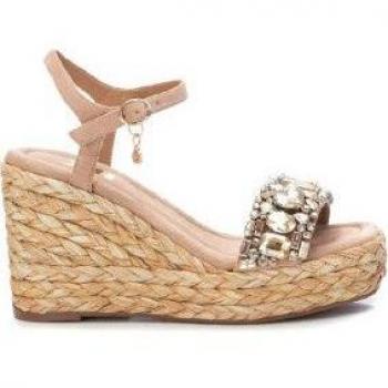 Sandalia de mujer Xti 142791 beige con hebilla