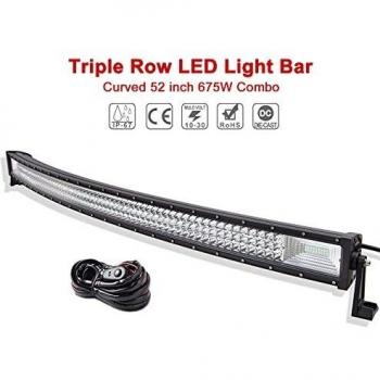 SKYWORLD 52 pulgadas 675W Barra de luz de trabajo de triple fila curva 7D LED, haz combinado de punto de inundación DC 12V-24V 6000K para vehículos todo terreno 4x4 SUV ATV UTV con arnés de cableado