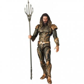 MAFEX Aquaman Action Figure (Zack Snyder's Justice League Version) 16 cm
