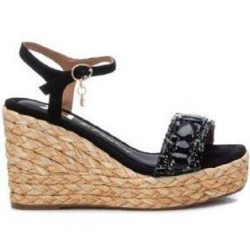 Sandalia de mujer Xti 142791 beige con hebilla