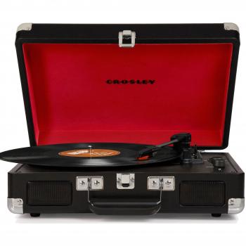 Crosley cruiser deluxe tocadiscos estilo maletin de tres velocidades con altavoces estereo incorporados color negro