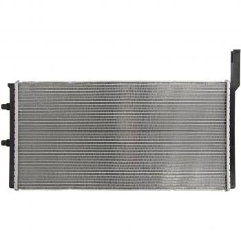 Enfriador de baja temperatura intercooler THERMOTEC D7B042TT, refrigerador de aire de admisión, diseñado para optimizar el rendimiento del motor, fabricado con materiales de alta calidad para una mayor durabilidad y eficiencia