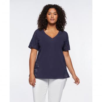 Camiseta de mujer Fiorella Rubino con escote de pico y aplicaciones de bordado inglés