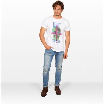 Vaquero de hombre slim en color azul claro