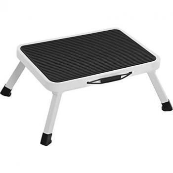 SONGMICS Taburete klapptritt, Escalera Plegable, Robusta con Capacidad de 150 kg, certificado por TÜV SÜD de Acuerdo con el Estándar EN14183, BlancoS GSL01WT
