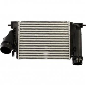 Intercooler VALEO 816759 - Intercooler para motor, fabricado por Valeo, diseñado para optimizar la refrigeración del aire de admisión, compatible con diversos modelos de vehículos, construido con materiales de alta calidad para asegurar