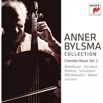 Plays Chamber Music - Volume 2