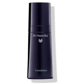 Dr. Hauschka Foundation (04 Hazelnut)