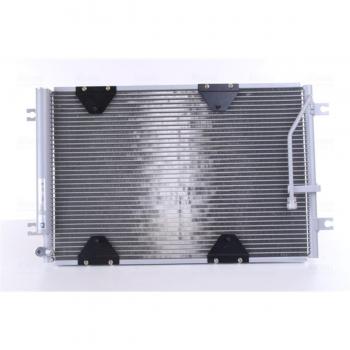 Condensador de aire acondicionado NISSENS 940174, compatible con sistemas de aire acondicionado, alta eficiencia, diseño optimizado para refrigeración, construido con materiales duraderos y resistencia a la corrosión