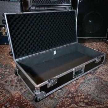 Pedaltrain Classic PRO/Novo 32 Black Wheeled Tour Case for Effect Pedals