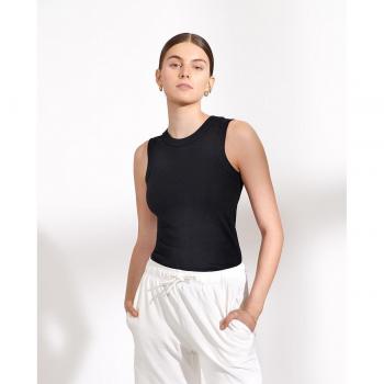 Camiseta interior de mujer de tirantes de canalé