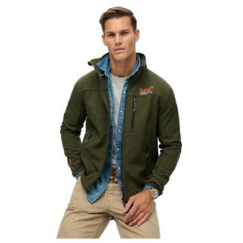 Chaqueta Softshell Trekker Track Superdry con Capucha Verde Militar