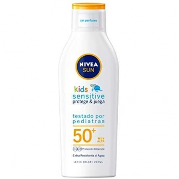 NIVEA SUN Sensitive Protege & Juega Leche Solar para Niños SPF50+, 200 ml