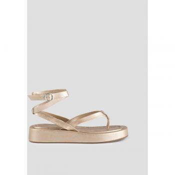 Sandalias de plataforma de mujer de piel vegana color oro