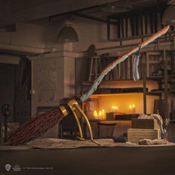 Réplica Cinereplicas Harry Potter Escoba Firebolt (Saeta de Fuego) 1:1