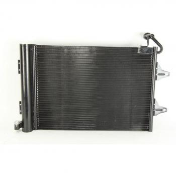 Condensador de aire acondicionado NISSENS 94234, sistema de aire acondicionado, alta eficiencia, diseño optimizado para un mejor flujo de aire, fabricado con materiales de calidad, compatible con múltiples modelos de vehículos