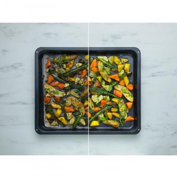 Bandeja para Horno Rectangular Electrolux M9OOEC01 en Color Negro de 46,2 x 4 x 38,5 cm