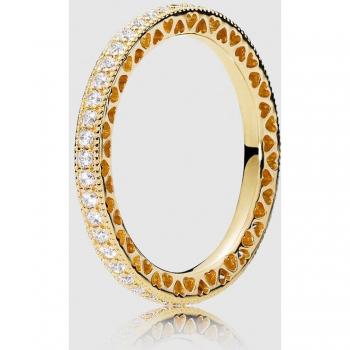 Anillo de Corazones y Brillo Pandora en Oro de 14K con 52 Zirconias Cúbicas