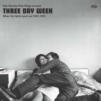 Vinilo Doble Tres Días de Semana - Cuando se Apagaron las Luces 1972-1975 de Bob Stanley y Pete Wiggs