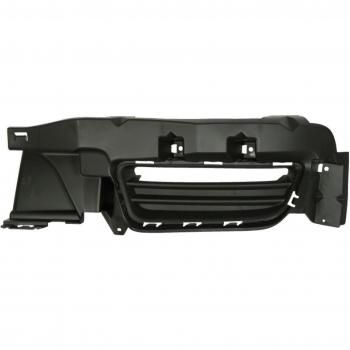 Pieza de parachoques delantera BLIC 6502-07-0932916FP con rejilla integrada, diseño específico para vehículo, fabricada en plástico resistente, color negro, compatible con modelos seleccionados