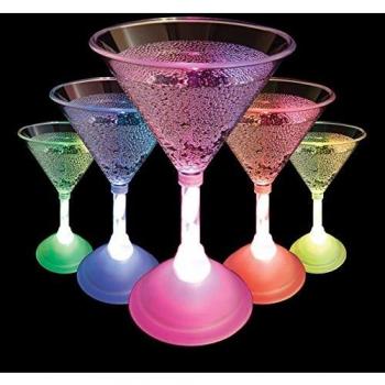 DZine - Copas de cóctel, colores brillantes