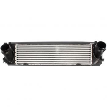 Intercooler VALEO 818263 - Compartimentos de Motor, tipo de producto: intercooler, características: diseñado para optimizar el rendimiento del motor al enfriar el aire comprimido, fabricado por Valeo, número de referencia