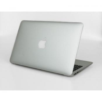Apple MacBook Air 11.6 (Early 2015) - Intel Core i5, 4GB RAM, 128GB SSD, QWERTY Keyboard
