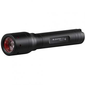 Ledlenser Linterna de bolsillo LED compacta P5R, 450 lúmenes, batería de litio 14500 recargable, haz de luz de 240m, enfocable, duración de 15h, sistema de carga magnético y soporte para la pared