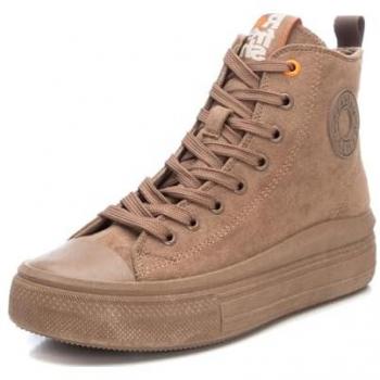 Botines de mujer Refresh con puntera de goma y doble suela, modelo 172303 en color marrón
