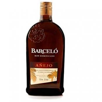 Ron Barceló Añejo, Ron Dominicano, añejado en barricas de roble, botella especial de 1.75 L