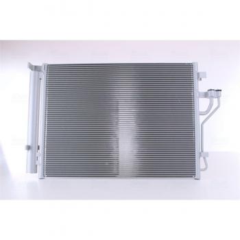 Condensador de aire acondicionado Nissens 940353, compatible con sistemas de aire acondicionado, alta eficiencia, diseño optimizado para un mejor rendimiento térmico y durabilidad