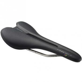 Sillín Ritchey WCS Skyline V2 negro con diseño ergonómico, acolchado de alta densidad, rieles de aleación de carbono, y superficie resistente al desgaste