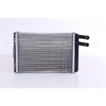 Intercambiador de calor NISSENS 73642 - Radiador de calefacción interior, diseñado para sistemas de calefacción, fabricado con materiales de alta calidad, eficiente en la transferencia de calor, compatible con vehículos específicos