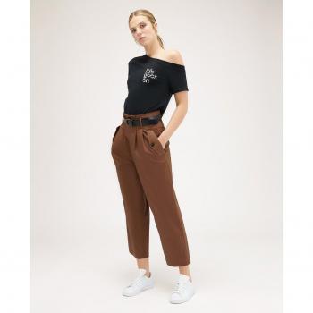 Pantalón recto de mujer con pliegues y cintura alta