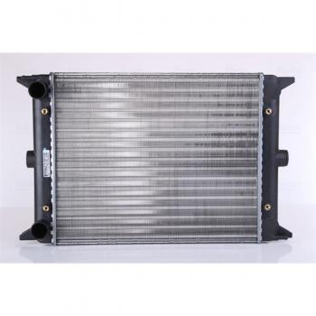 Radiador de refrigeración del motor Nissens 65140 con alta eficiencia térmica, diseño optimizado para un ajuste perfecto, construcción robusta y duradera, compatible con múltiples modelos de vehículos