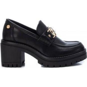 Mocasines Xti para Mujer 142057 en Color Negro con Altura de Tacón de 7 cm