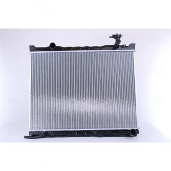 Radiador de refrigeración del motor NISSENS 66766, tipo: radiador, características: compatible con modelos específicos de vehículos, fabricado con materiales de alta calidad para una óptima transferencia de calor, diseño que asegura un ajuste perfec