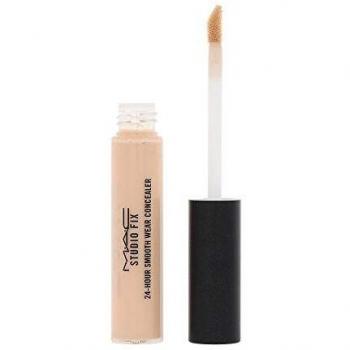 MAC Cosmetics Studio Fix 24-Hour Smooth Wear Concealer - Long-lasting concealer, Shade NC 15, 7 ml