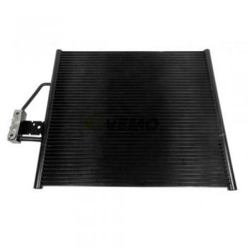 Condensador de aire acondicionado VEMO V20-62-1010