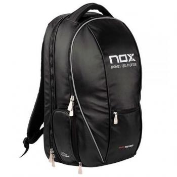 Mochila Nox Pro Series Negra - Mochila deportiva, material resistente al agua, compartimento principal amplio, bolsillo frontal con cremallera, correas ajustables y acolchadas, diseño ergonómico para mayor comodidad, color negro