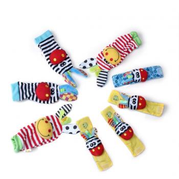 Edealing 2SET brillante bebé infantil Kids Lamaze suave muñeca calcetines del pie del juguete buscador Rattle Manos alza