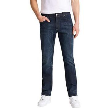 Lee Extreme Motion Straight Fit Jeans for Men